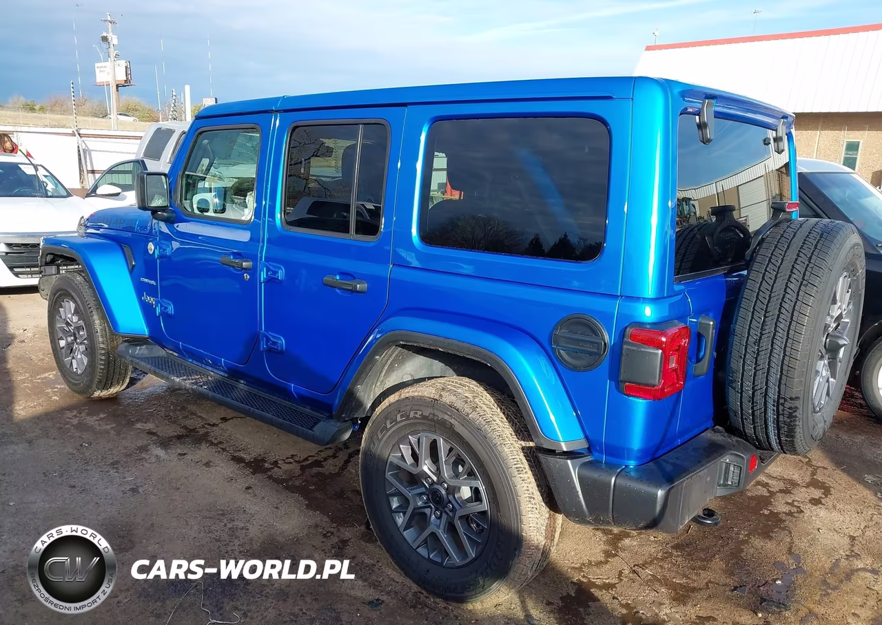 2024 Jeep Wrangler 4-Door Sahara 4X4 VIN:1C4PJXEGXRW264329 - 3