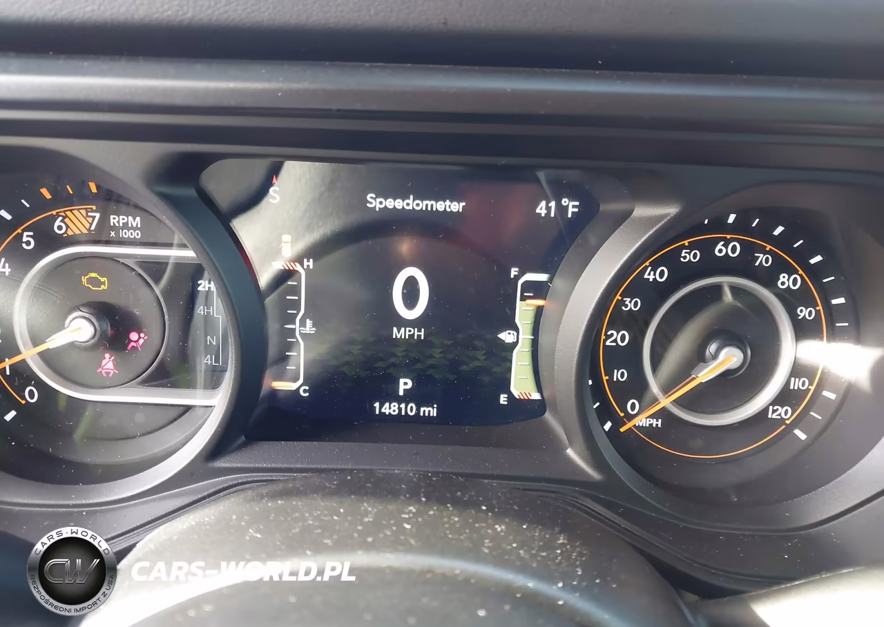 2024 Jeep Wrangler 4-Door Sahara 4X4 VIN:1C4PJXEGXRW264329 - 7