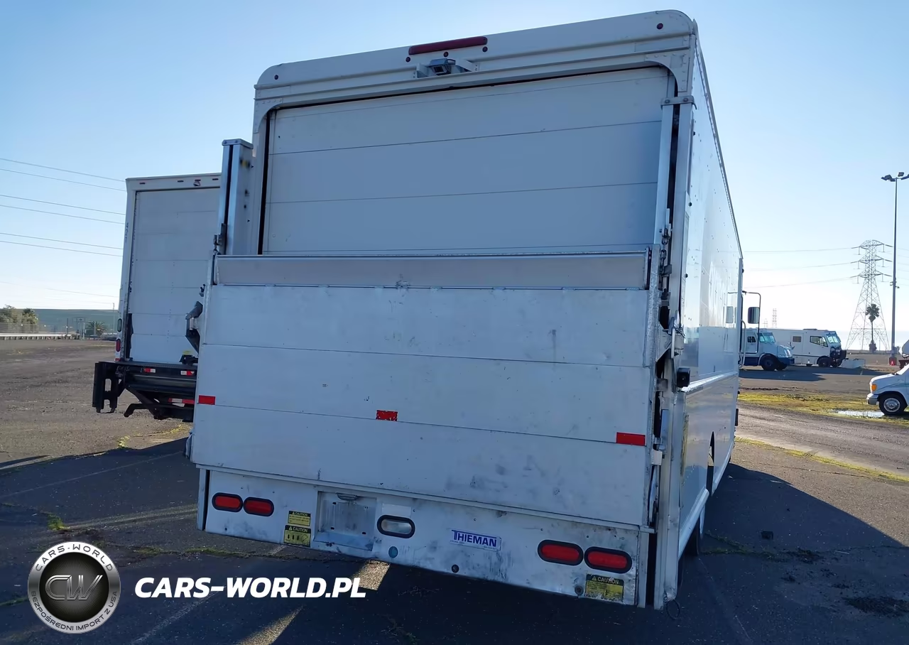 2012 Freightliner Chassis M Line Walk-In Van VIN:4UZAC3DV6CCBT7142 - 15