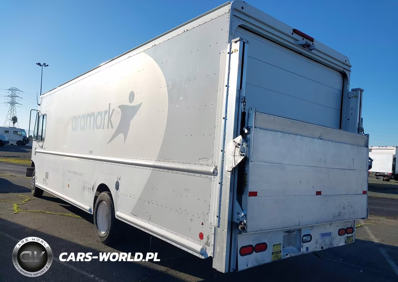 2012 Freightliner Chassis M Line Walk-In Van VIN:4UZAC3DV6CCBT7142 - 3