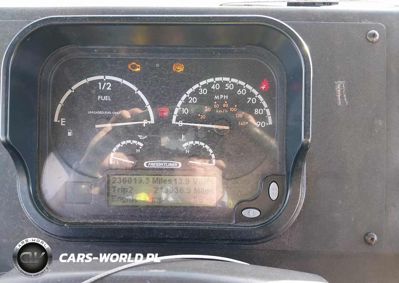 2012 Freightliner Chassis M Line Walk-In Van VIN:4UZAC3DV6CCBT7142 - 5