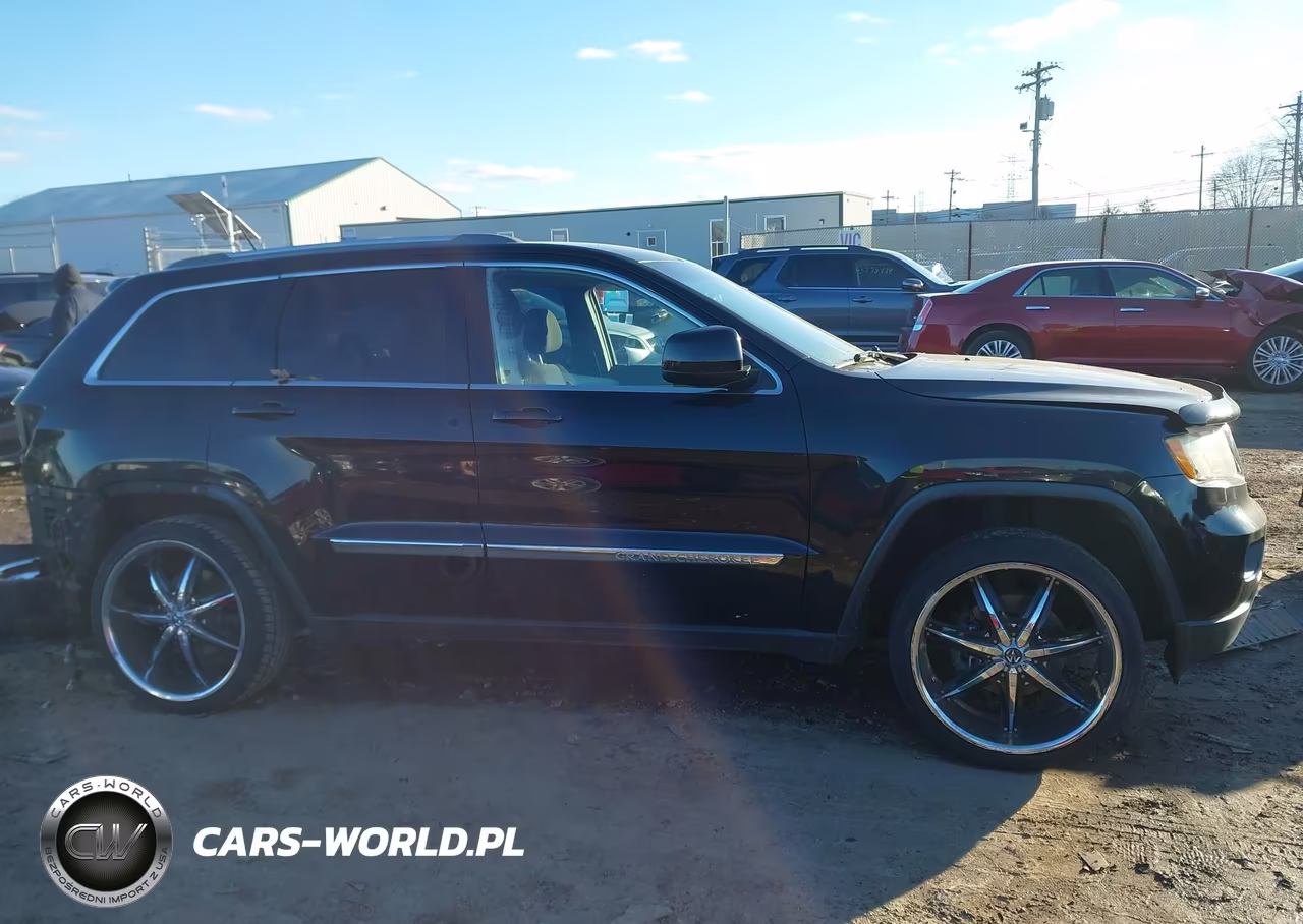 2012 Jeep Grand Cherokee Laredo VIN:1C4RJFAG0CC114473 - 10