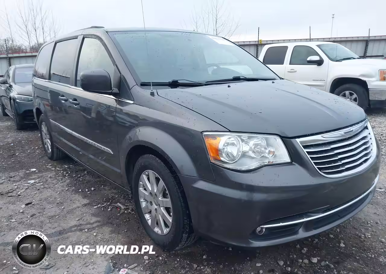 2016 Chrysler Town & Country Touring