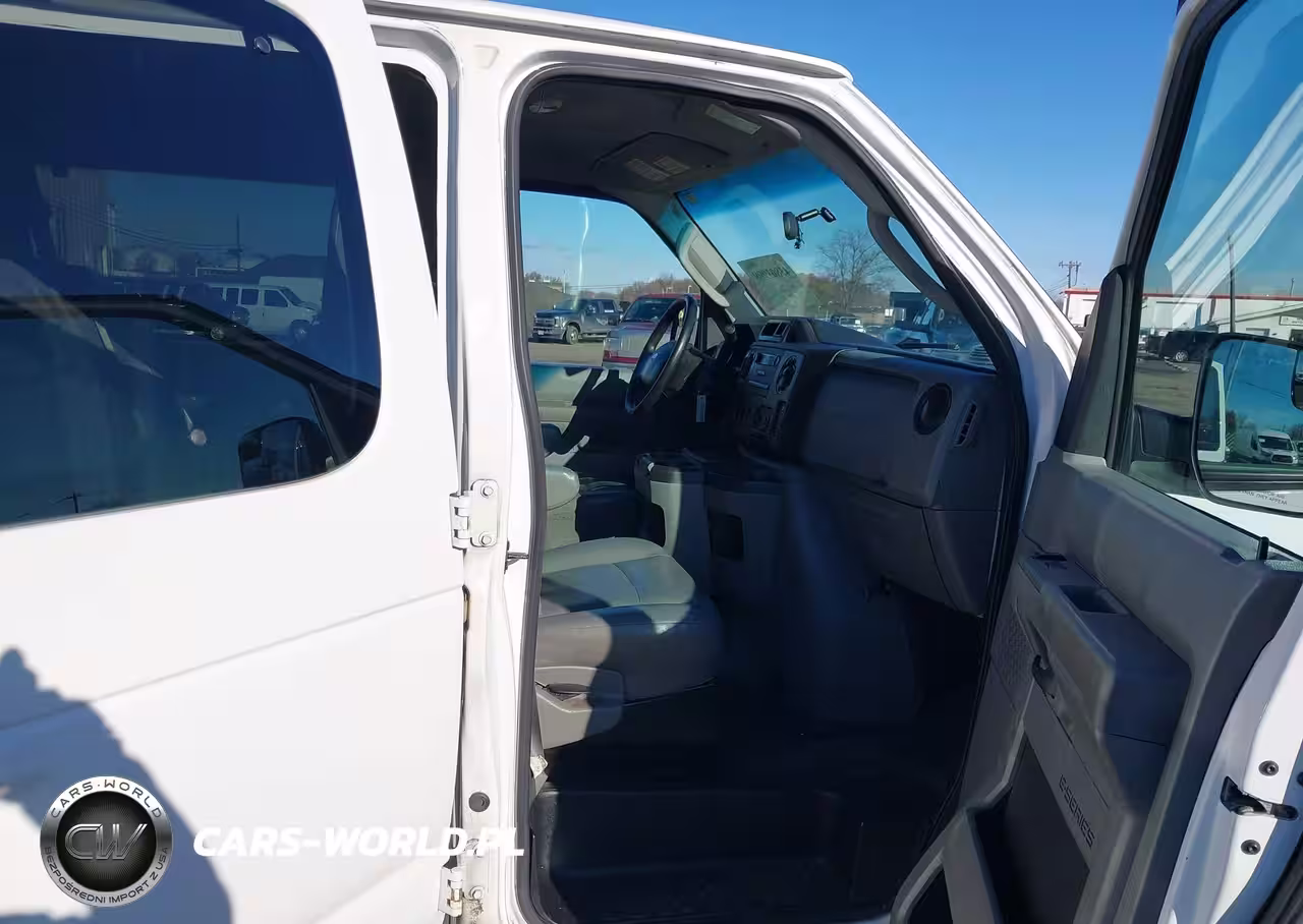2014 Ford E-350 Super Duty Xl