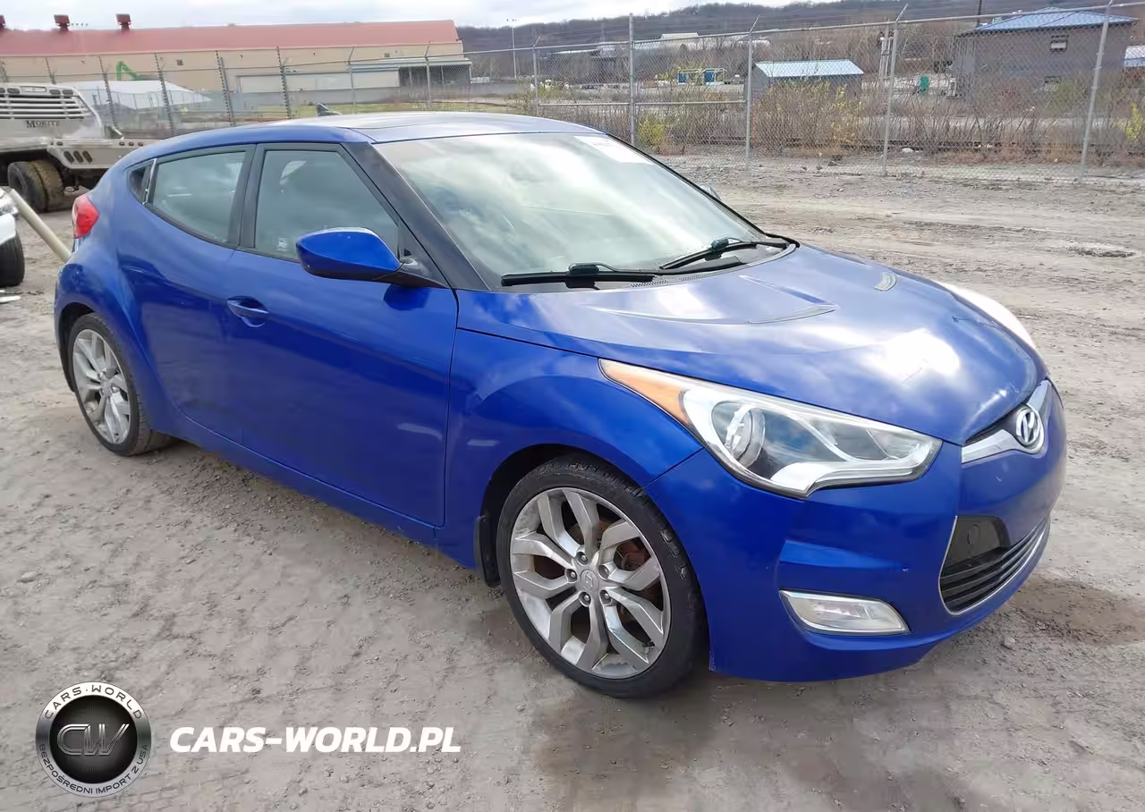 2013 Hyundai Veloster Base W-Black