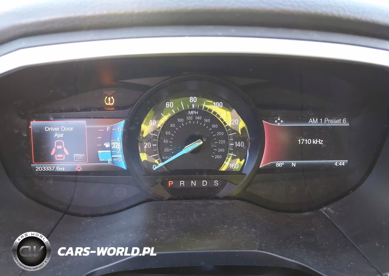 2018 Ford Edge Titanium VIN:2FMPK3K8XJBB81052 - 7