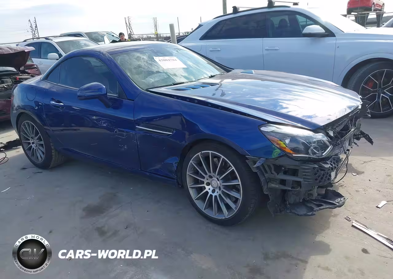 2017 Mercedes-Benz Slc 300