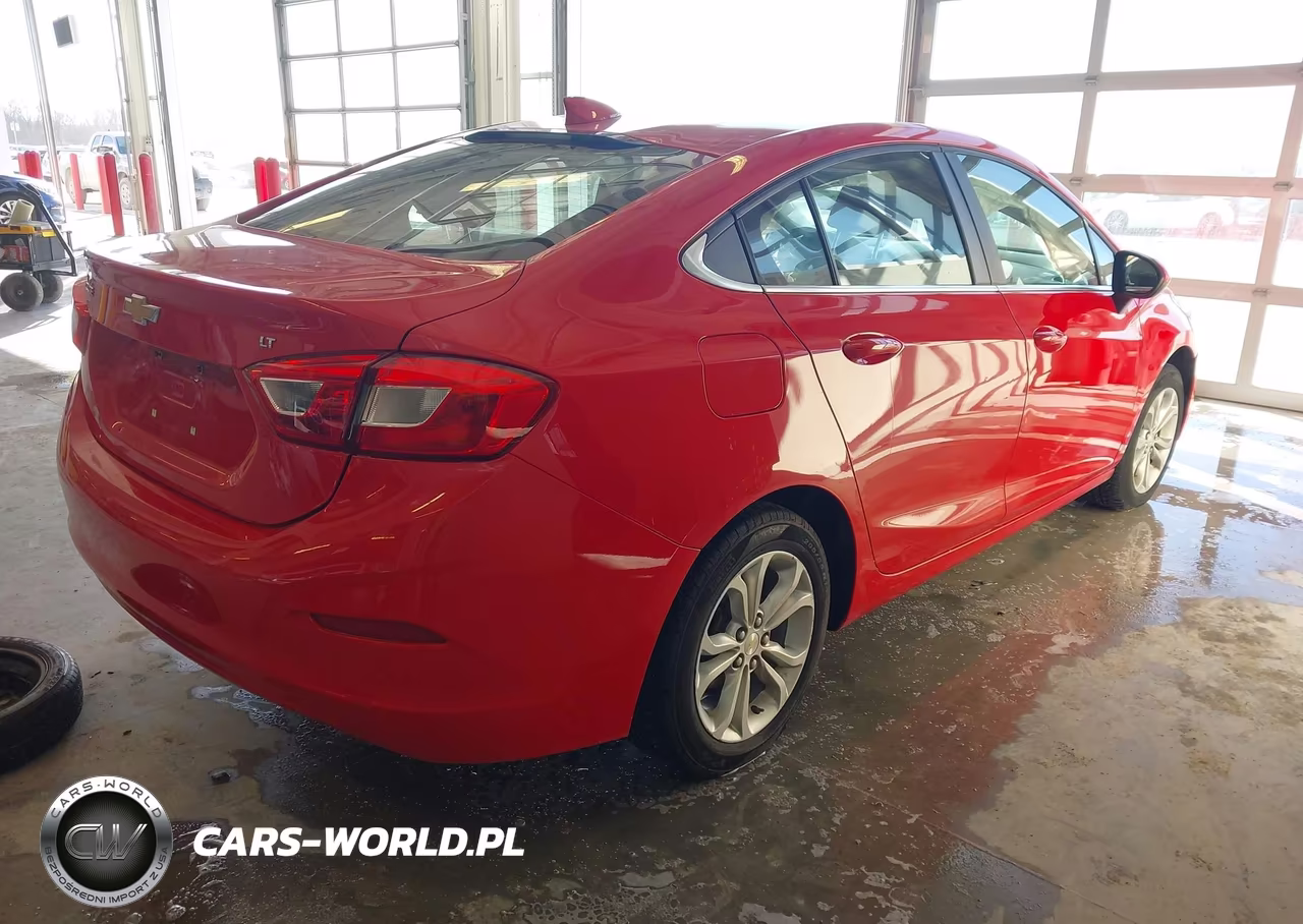 2019 Chevrolet Cruze Lt VIN:1G1BE5SM2K7142537 - 4