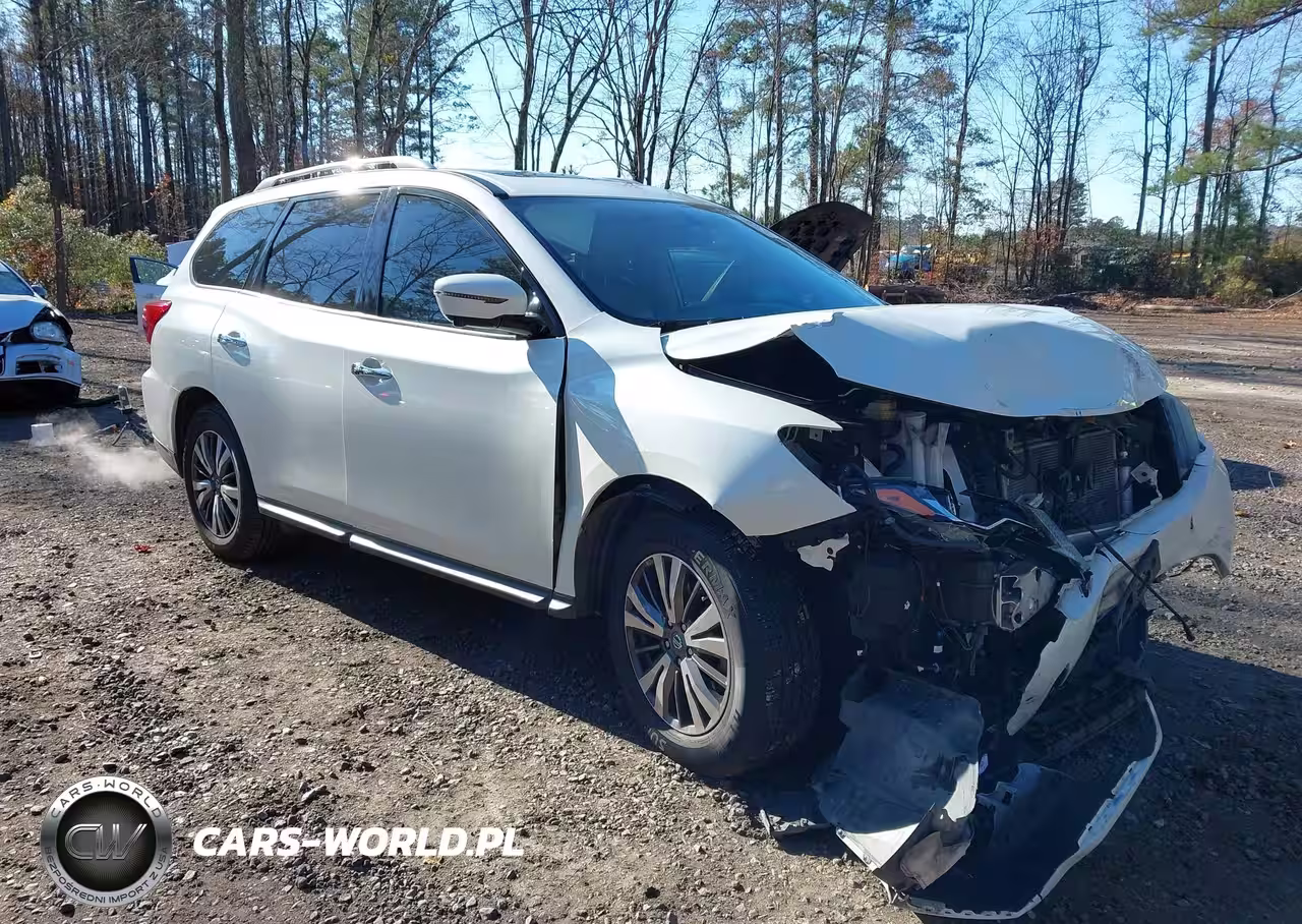 2017 Nissan Pathfinder Sl