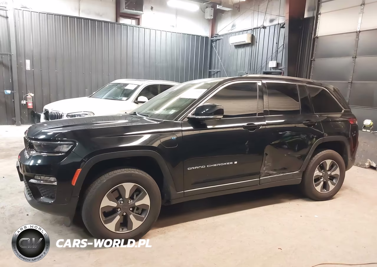 2024 Jeep Grand Cherokee 4Xe VIN:1C4RJYB62RC716589 - 14