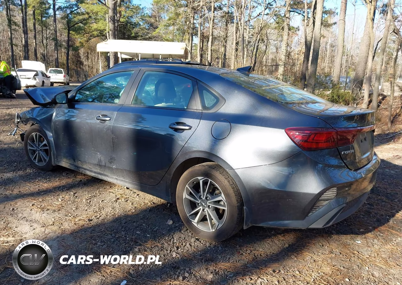 2023 Kia Forte Lxs VIN:3KPF24AD9PE609912 - 3