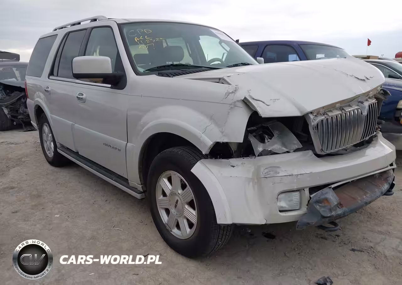 2005 Lincoln Navigator
