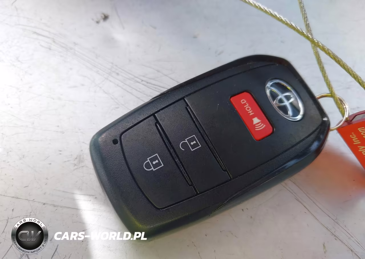 2024 Toyota Corolla Cross Le VIN:7MUCAAAG6RV083882 - 11