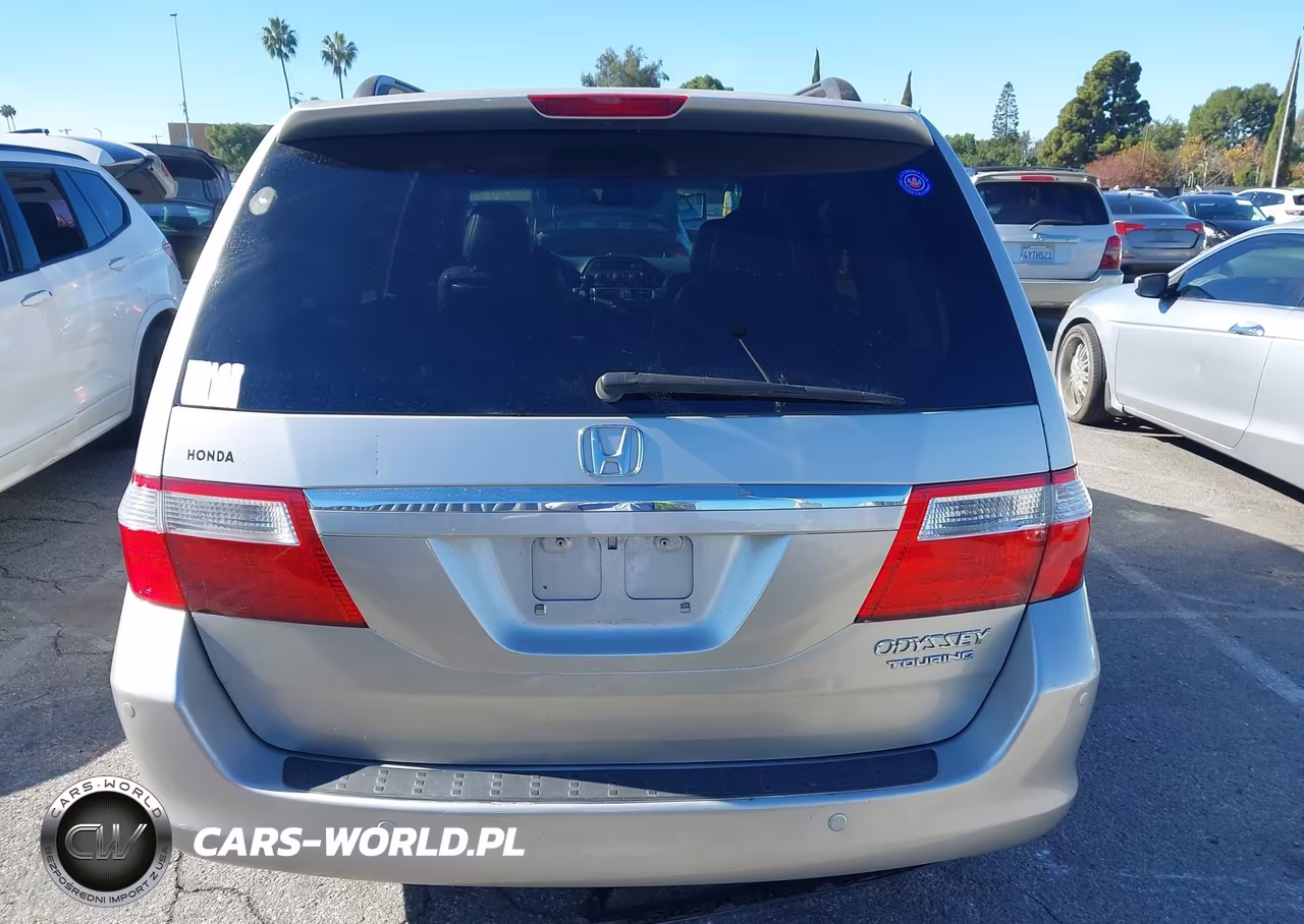 2005 Honda Odyssey Touring VIN:5FNRL38885B046033 - 17