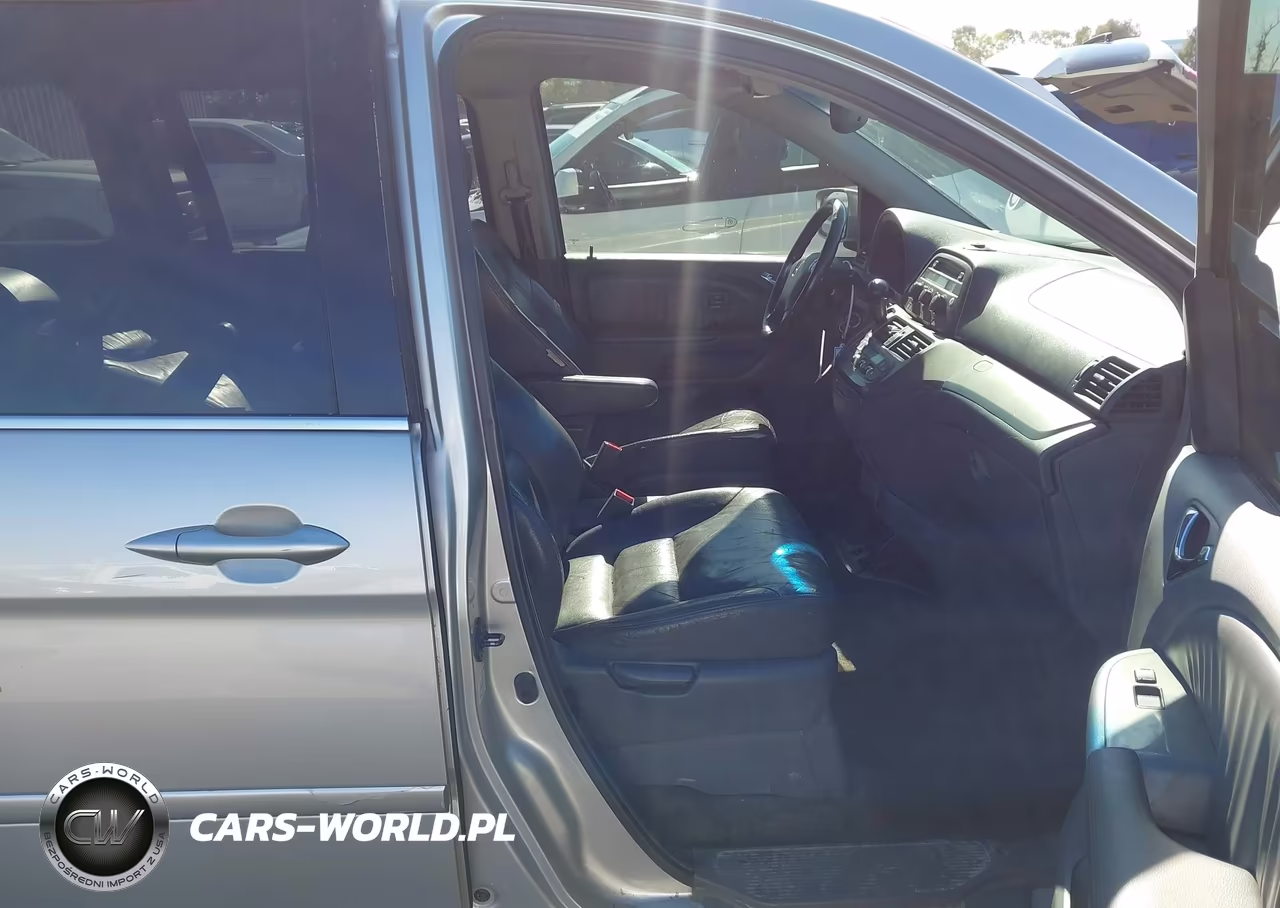 2005 Honda Odyssey Touring VIN:5FNRL38885B046033 - 5