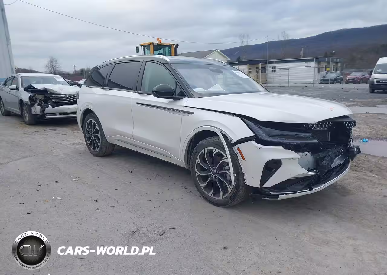 2024 Lincoln Nautilus Reserve