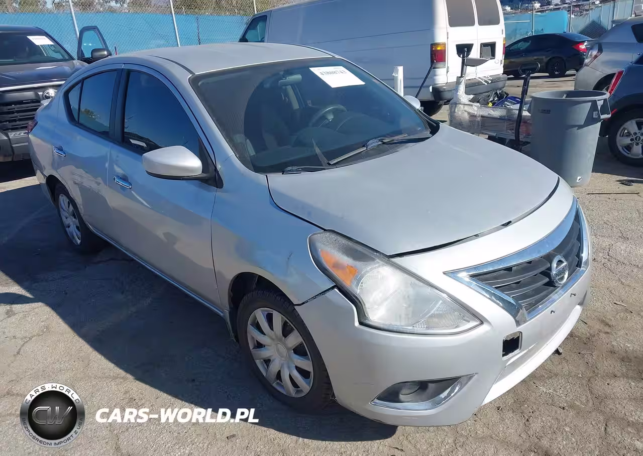 2015 Nissan Versa 1.6 Sv