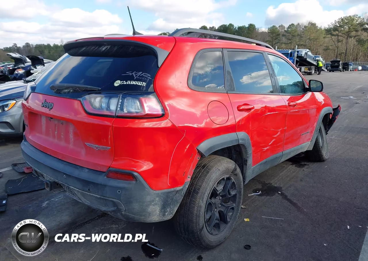 2019 Jeep Cherokee Trailhawk Elite 4X4 VIN:1C4PJMBX4KD104547 - 4