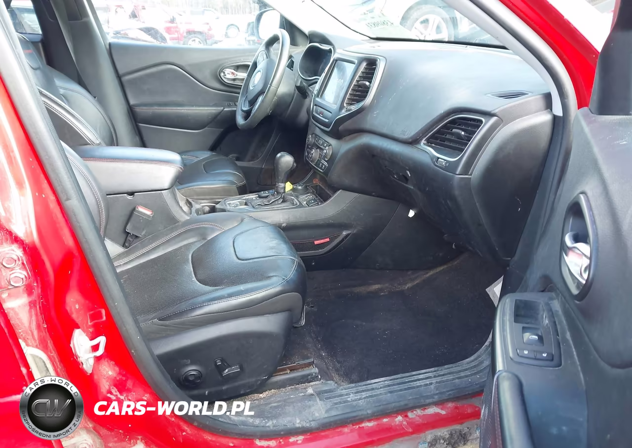 2019 Jeep Cherokee Trailhawk Elite 4X4 VIN:1C4PJMBX4KD104547 - 5