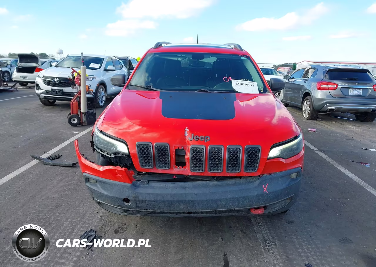 2019 Jeep Cherokee Trailhawk Elite 4X4 VIN:1C4PJMBX4KD104547 - 6