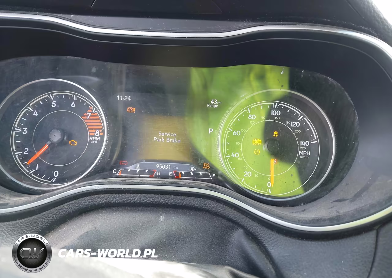 2019 Jeep Cherokee Trailhawk Elite 4X4 VIN:1C4PJMBX4KD104547 - 7