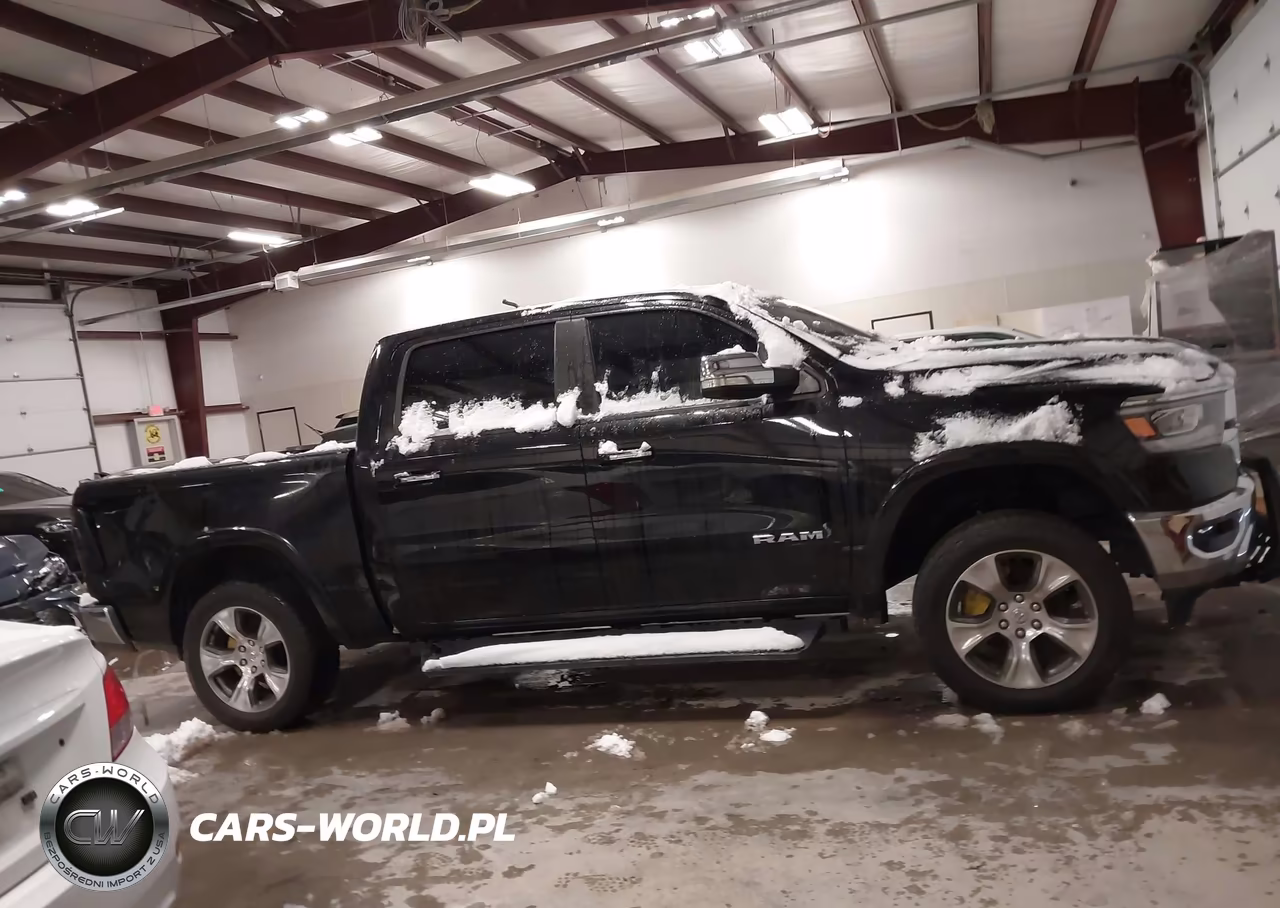 2020 Ram 1500 Laramie 4X4 5'7 Box VIN:1C6SRFJT5LN222574 - 13