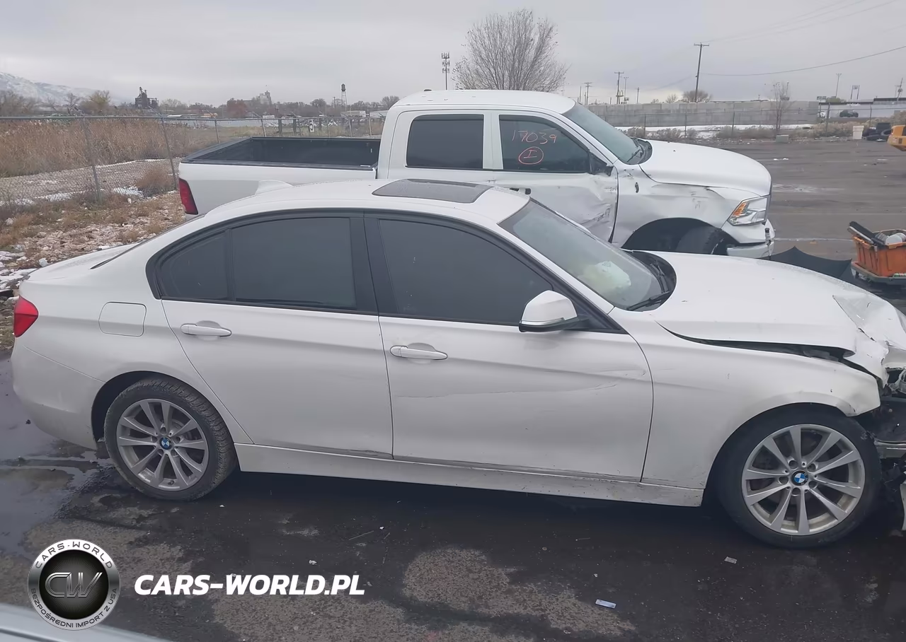 2017 BMW 320I xDrive VIN:WBA8A3C36HK692236 - 13