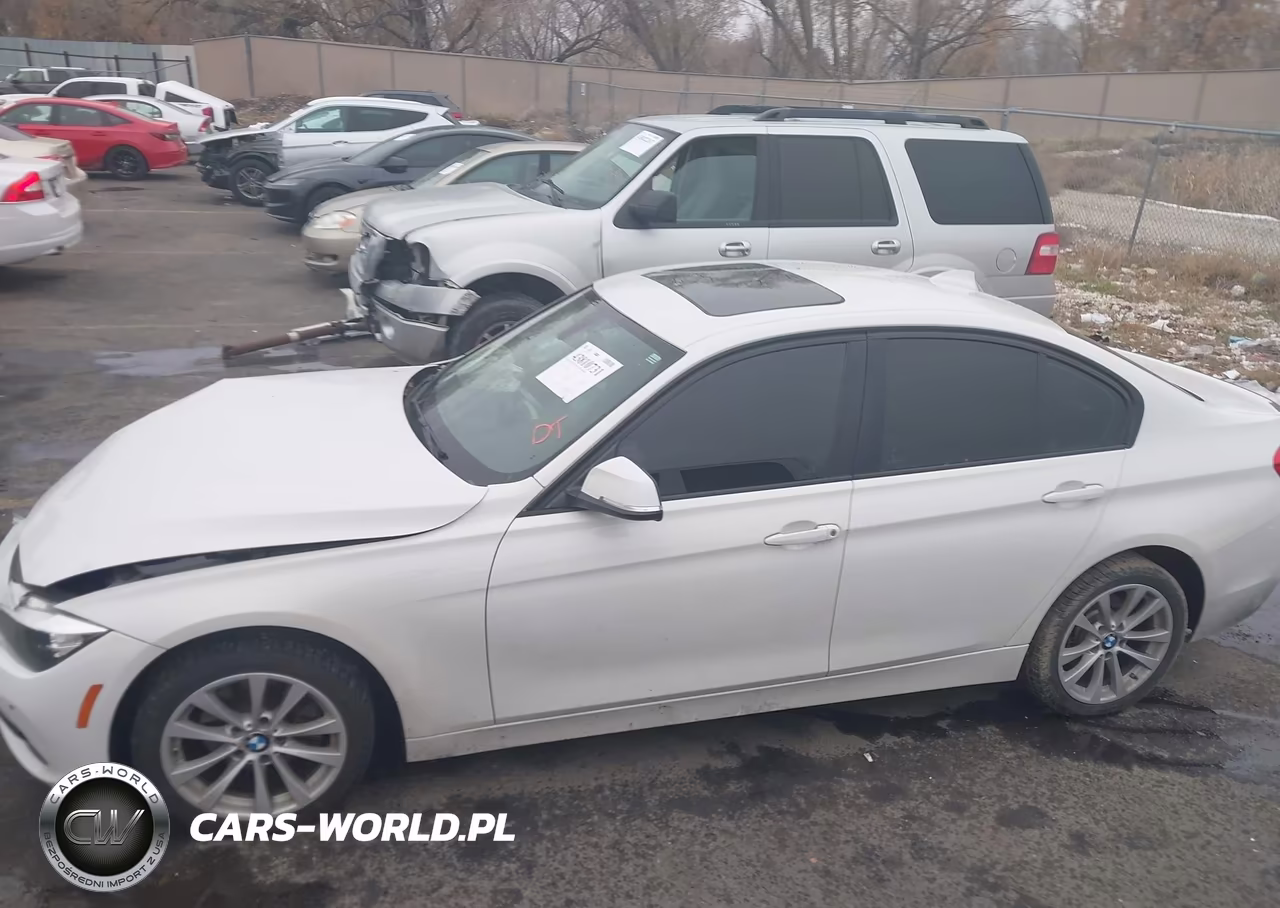 2017 BMW 320I xDrive VIN:WBA8A3C36HK692236 - 14