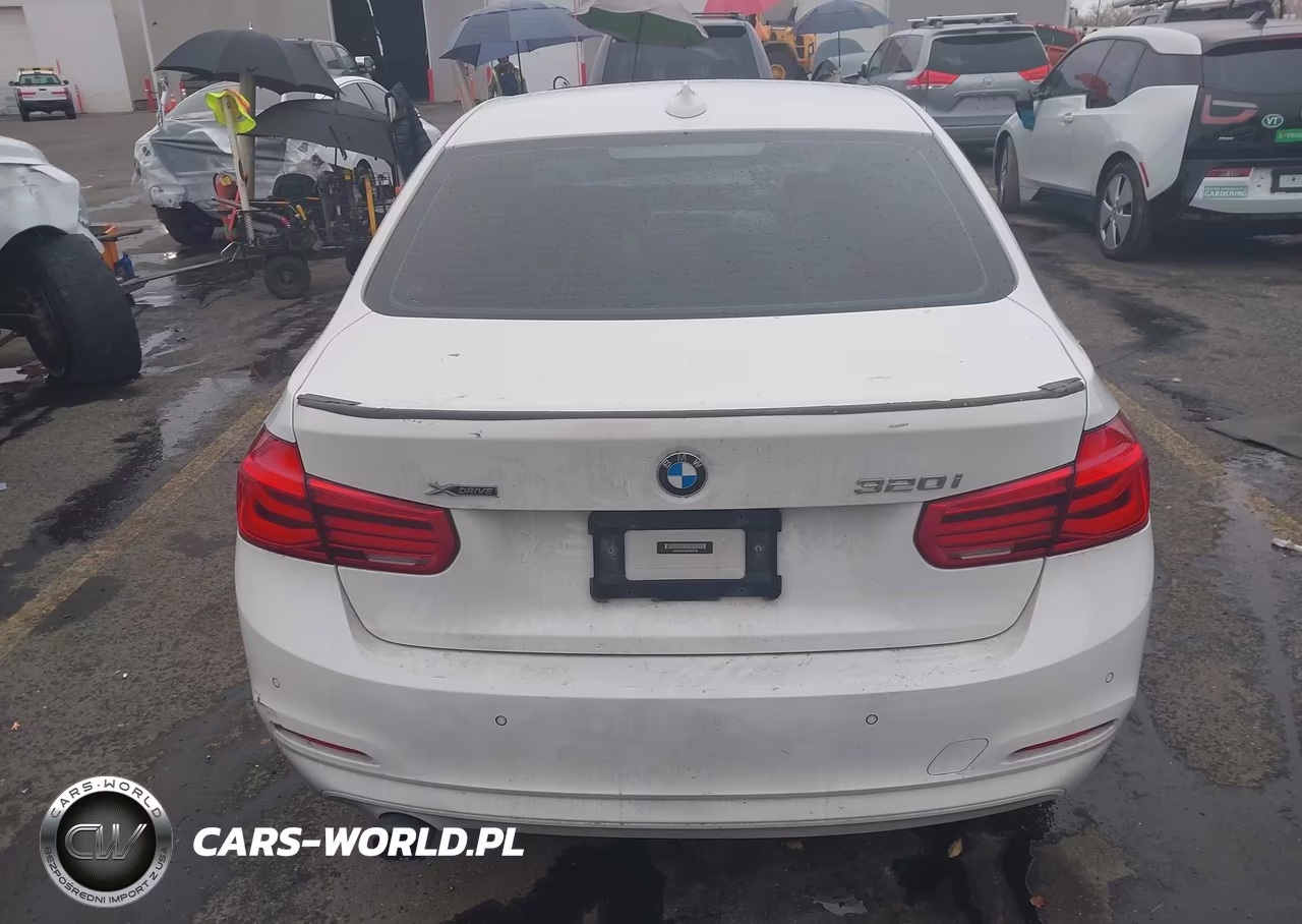 2017 BMW 320I xDrive VIN:WBA8A3C36HK692236 - 16