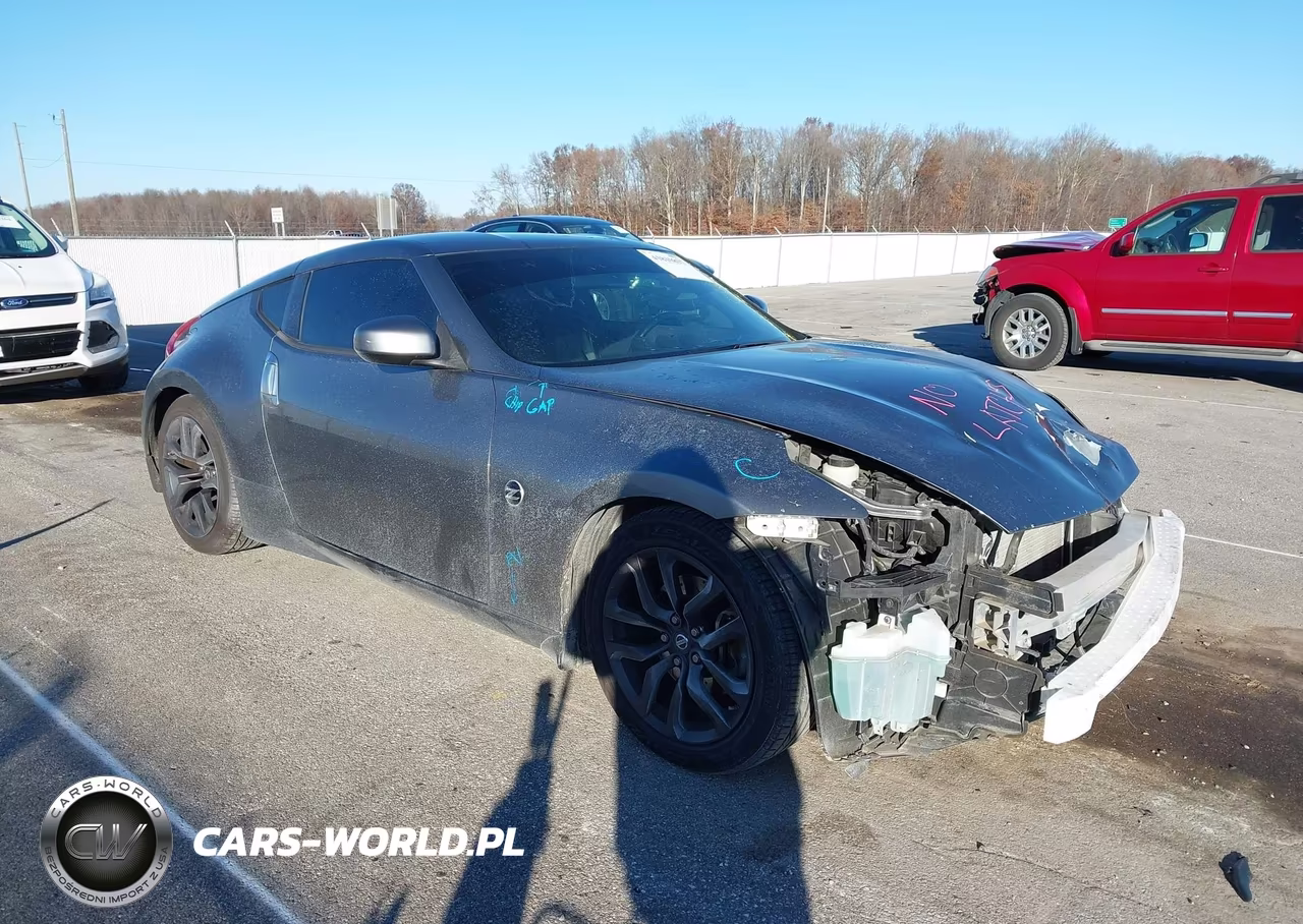 2016 Nissan 370Z – zdjęcie 1 z 17