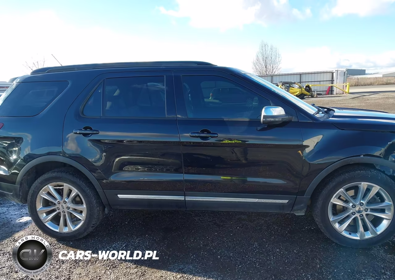 2019 Ford Explorer Xlt VIN:1FM5K8D87KGB16297 - 14