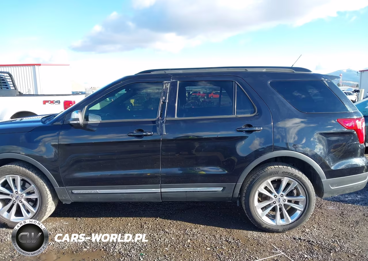 2019 Ford Explorer Xlt VIN:1FM5K8D87KGB16297 - 15