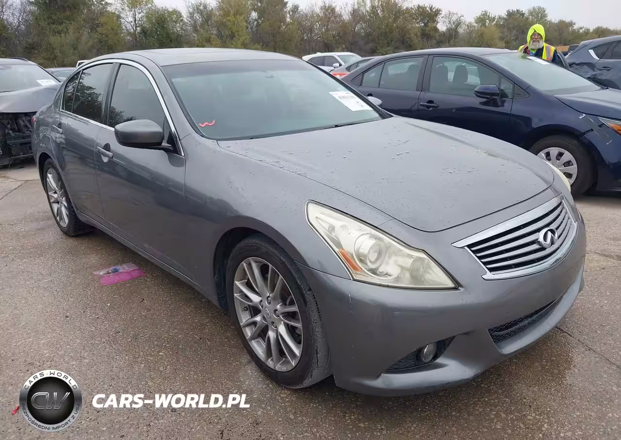 2012 Infiniti G37 Journey