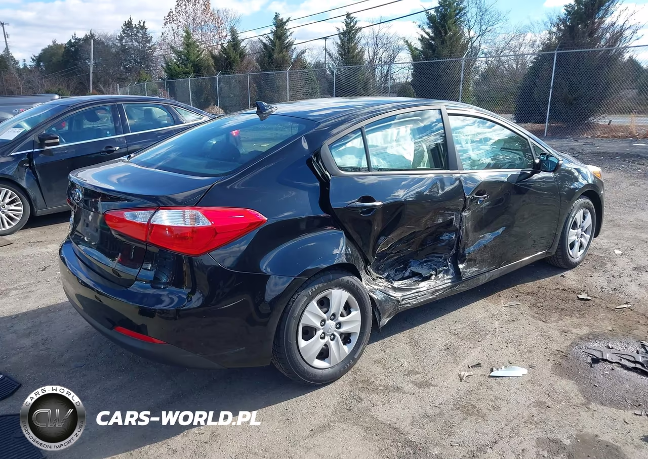 2016 Kia Forte Lx VIN:KNAFX4A66G5535635 - 4