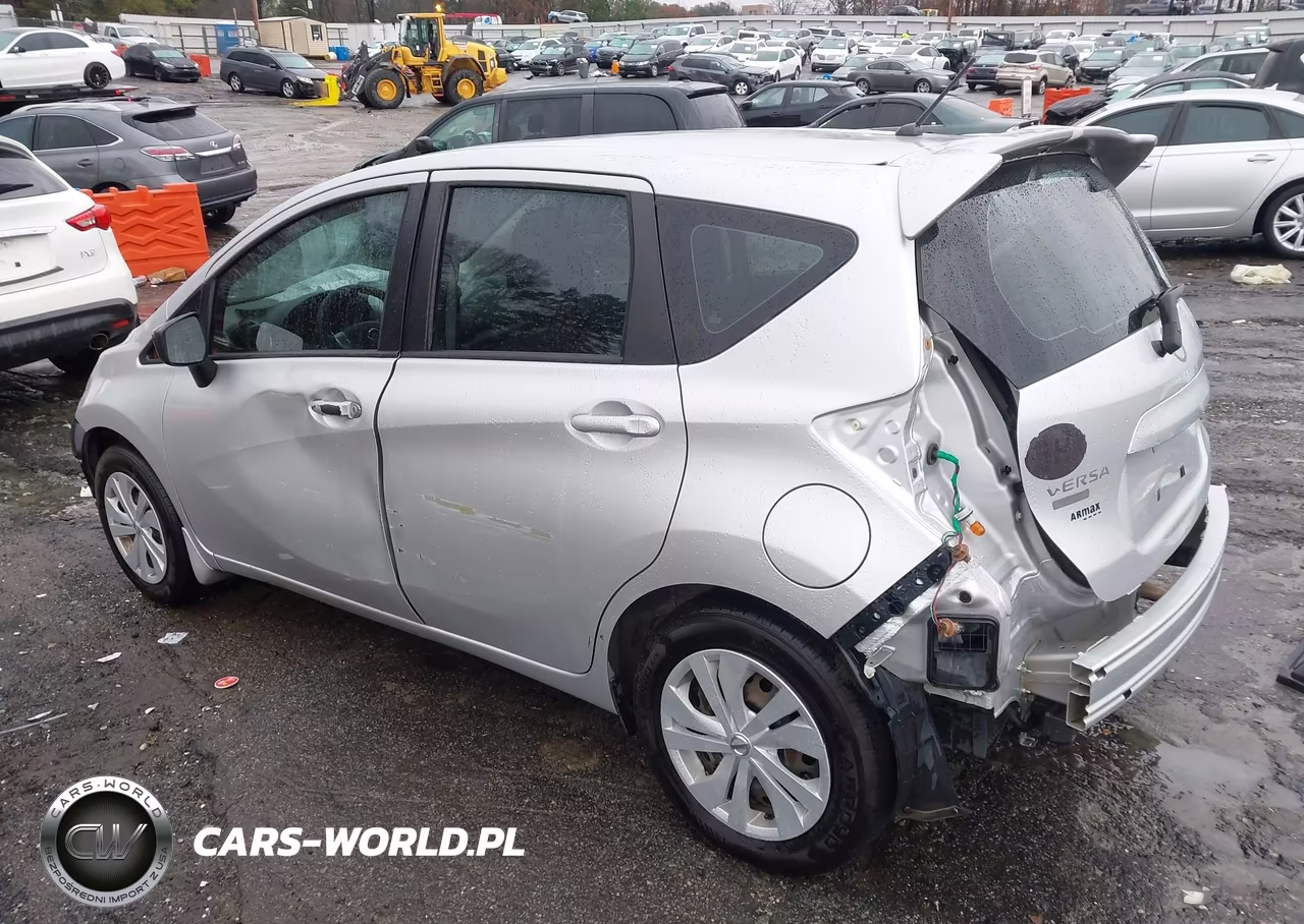 2017 Nissan Versa Note S Plus VIN:3N1CE2CPXHL379304 - 3