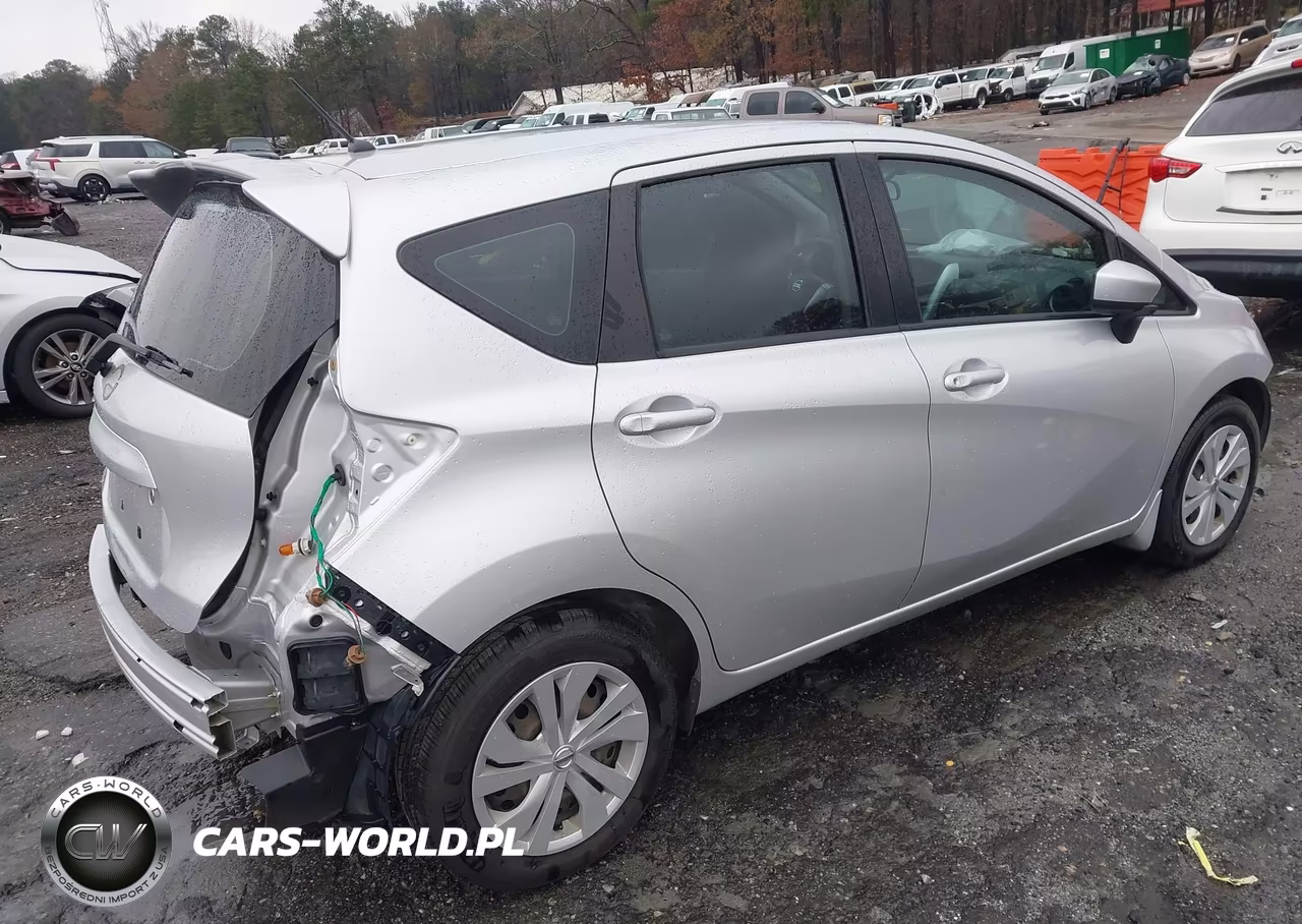 2017 Nissan Versa Note S Plus VIN:3N1CE2CPXHL379304 - 4