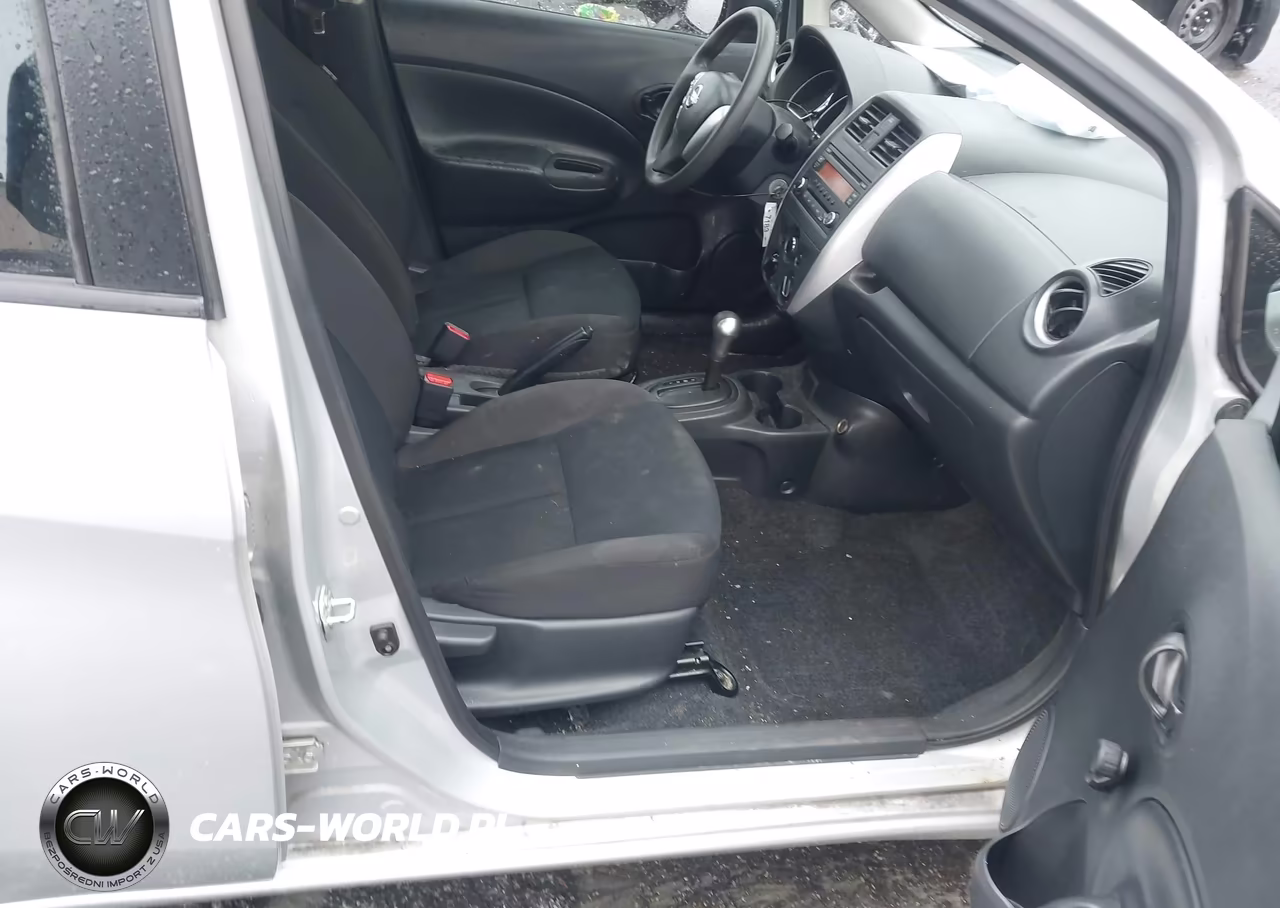 2017 Nissan Versa Note S Plus VIN:3N1CE2CPXHL379304 - 5
