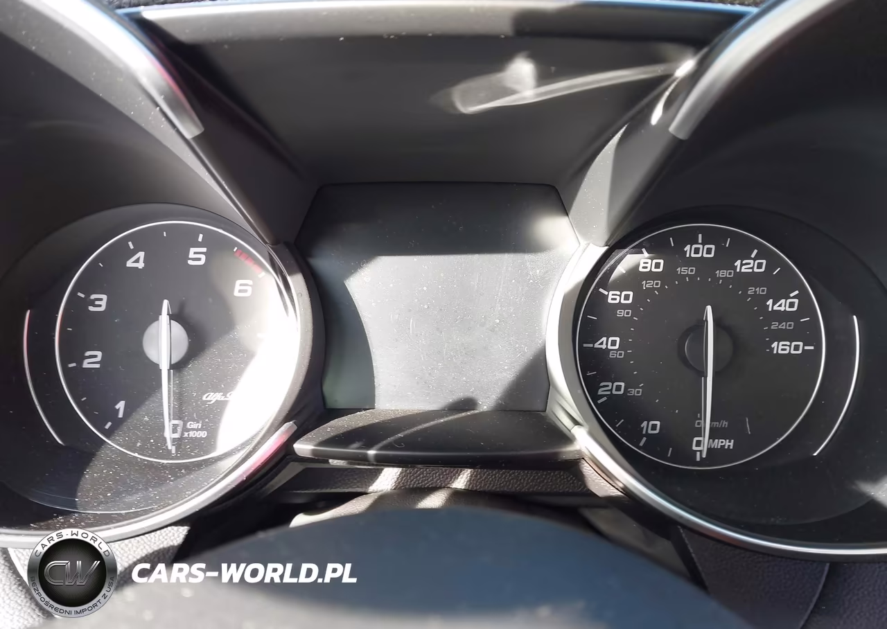 2017 Alfa Romeo Giulia Ti Awd VIN:ZARFAEEN5H7540431 - 7