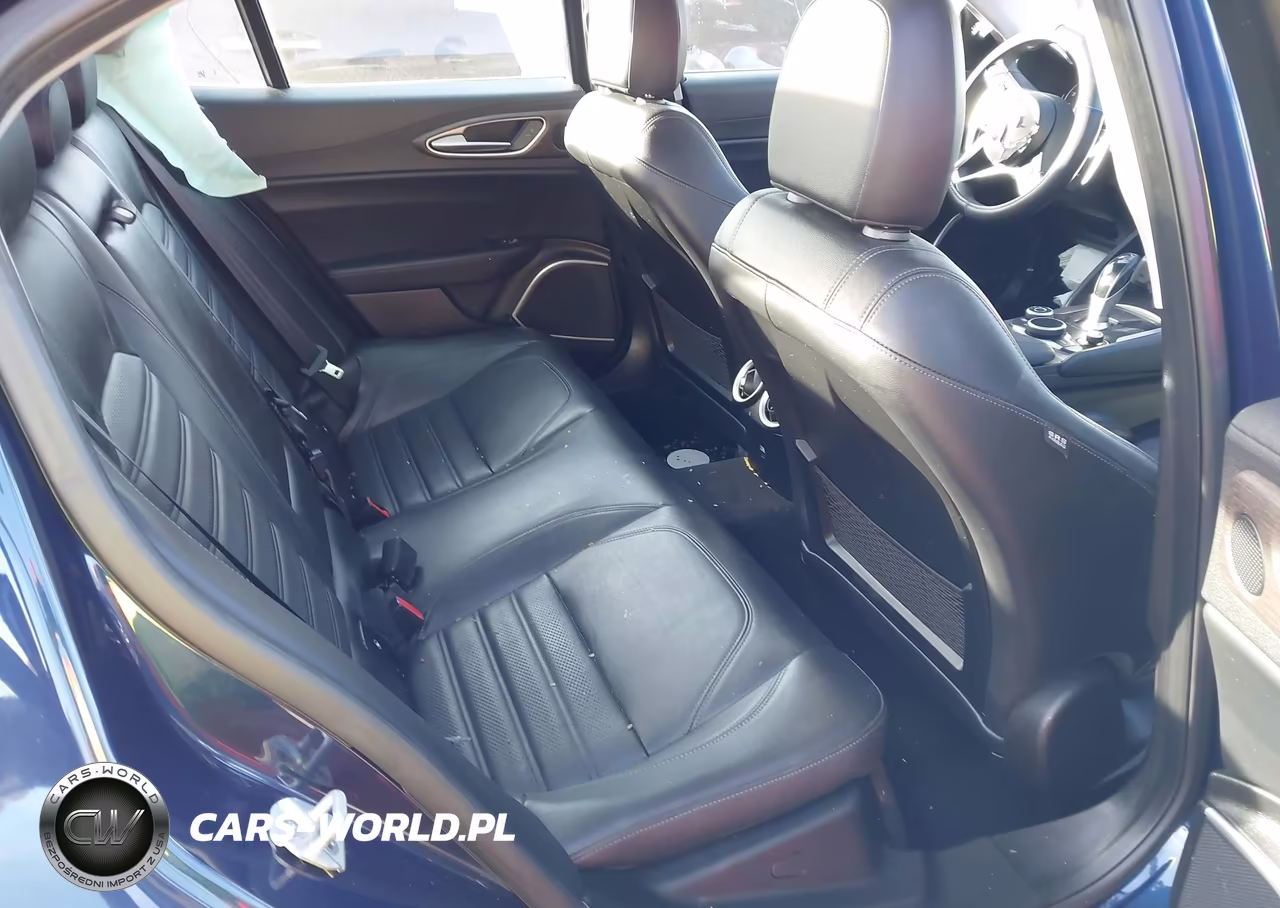 2017 Alfa Romeo Giulia Ti Awd VIN:ZARFAEEN5H7540431 - 8