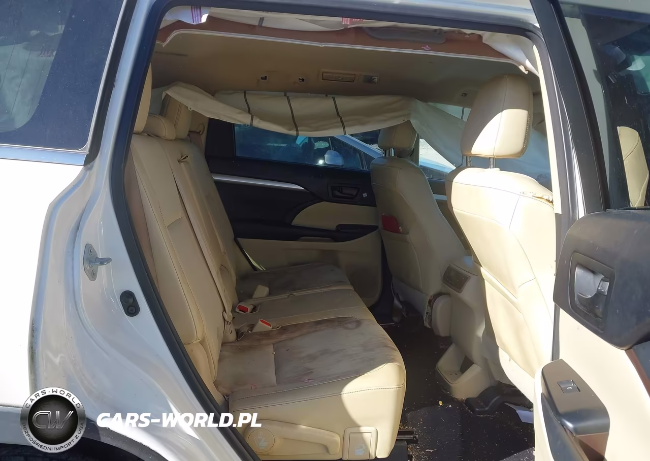 2015 Toyota Highlander Le Plus V6 VIN:5TDZKRFH7FS042013 - 8