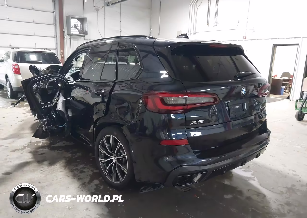 2021 BMW X5 xDrive40I VIN:5UXCR6C01M9F75843 - 3