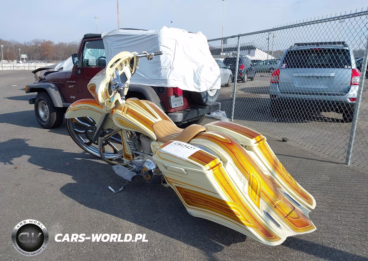 2015 Harley-Davidson Flhx Street Glide VIN:1HD1KBM37FB666489 - 3