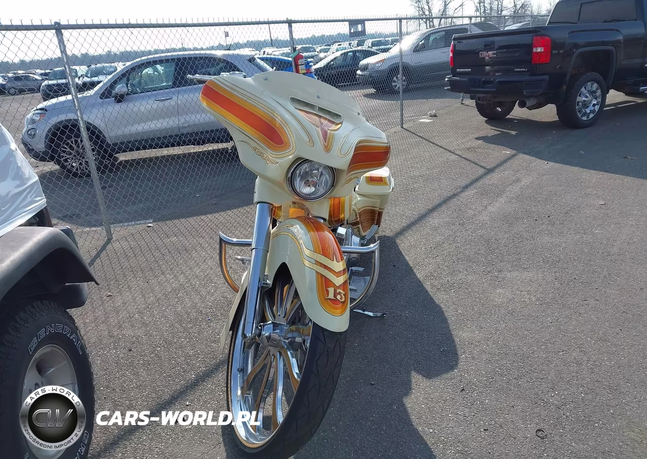 2015 Harley-Davidson Flhx Street Glide VIN:1HD1KBM37FB666489 - 5