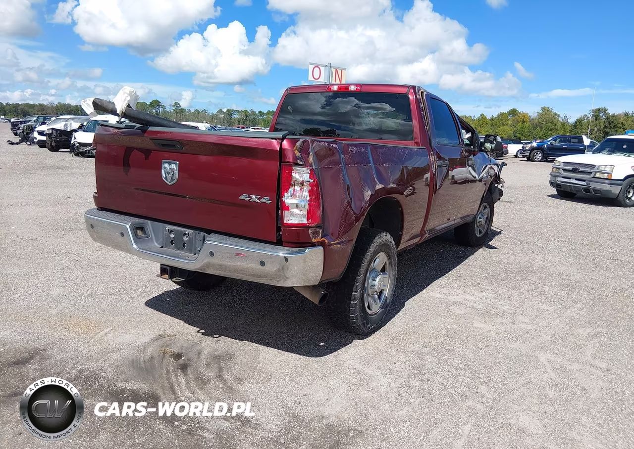 2017 Ram 2500 Tradesman 4X4 6'4 Box VIN:3C6UR5CL0HG554115 - 4
