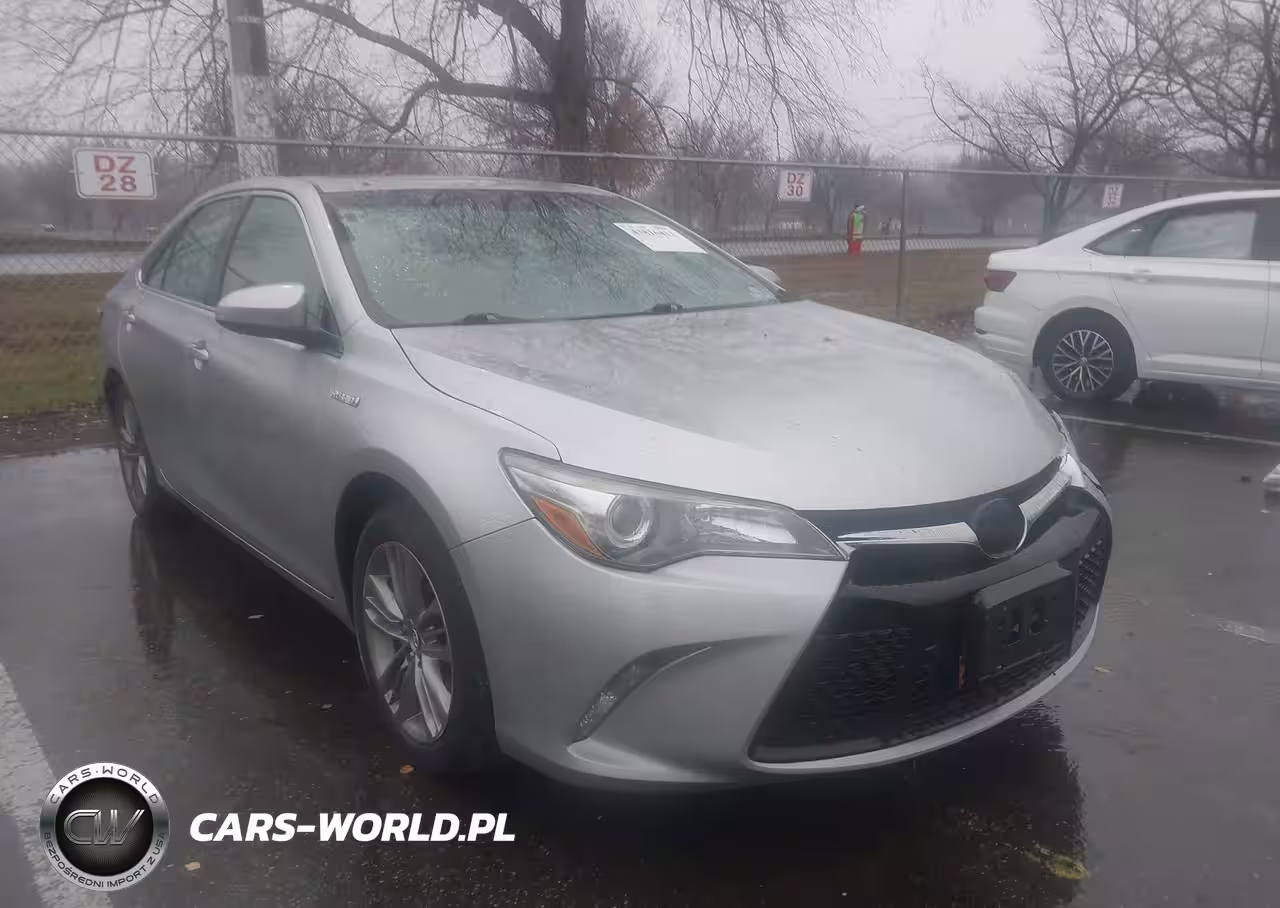 2015 Toyota Camry Hybrid Se