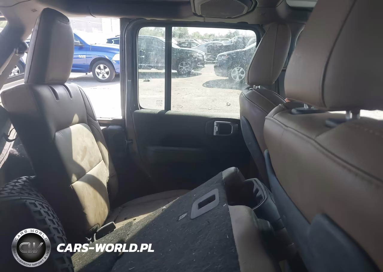 2021 Jeep Wrangler Unlimited Rubicon 4X4 VIN:1C4HJXFGXMW631192 - 8