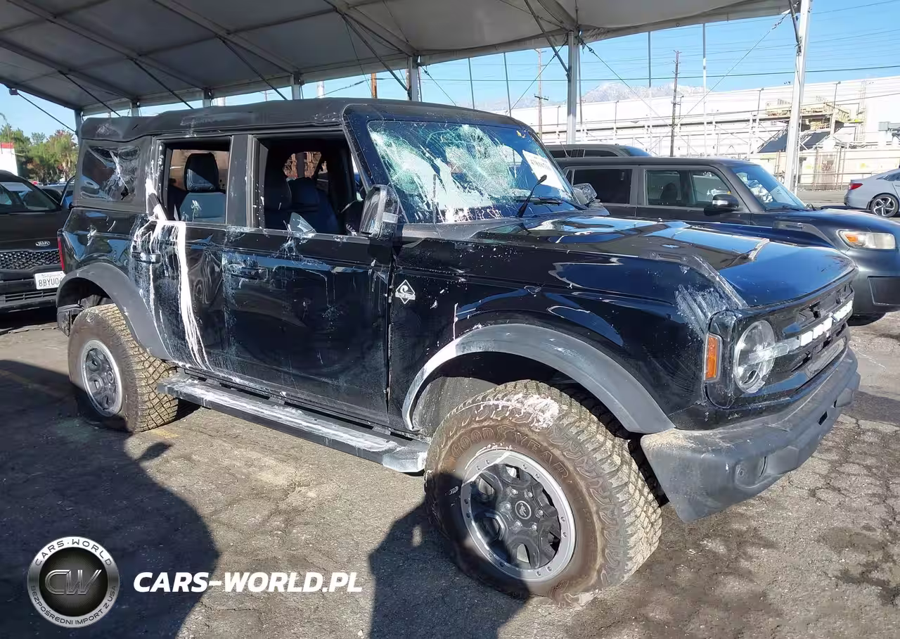 2024 Ford Bronco Outer Banks