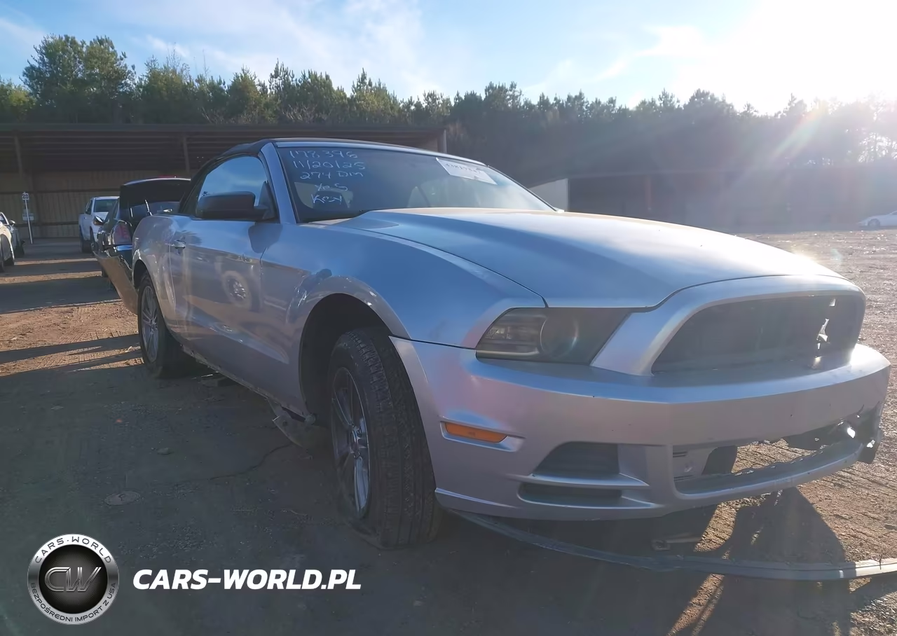 2014 Ford Mustang V6