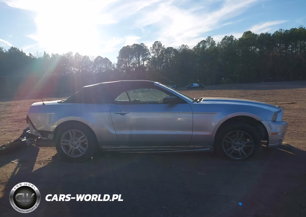 2014 Ford Mustang V6 VIN:1ZVBP8EM1E5205848 - 14