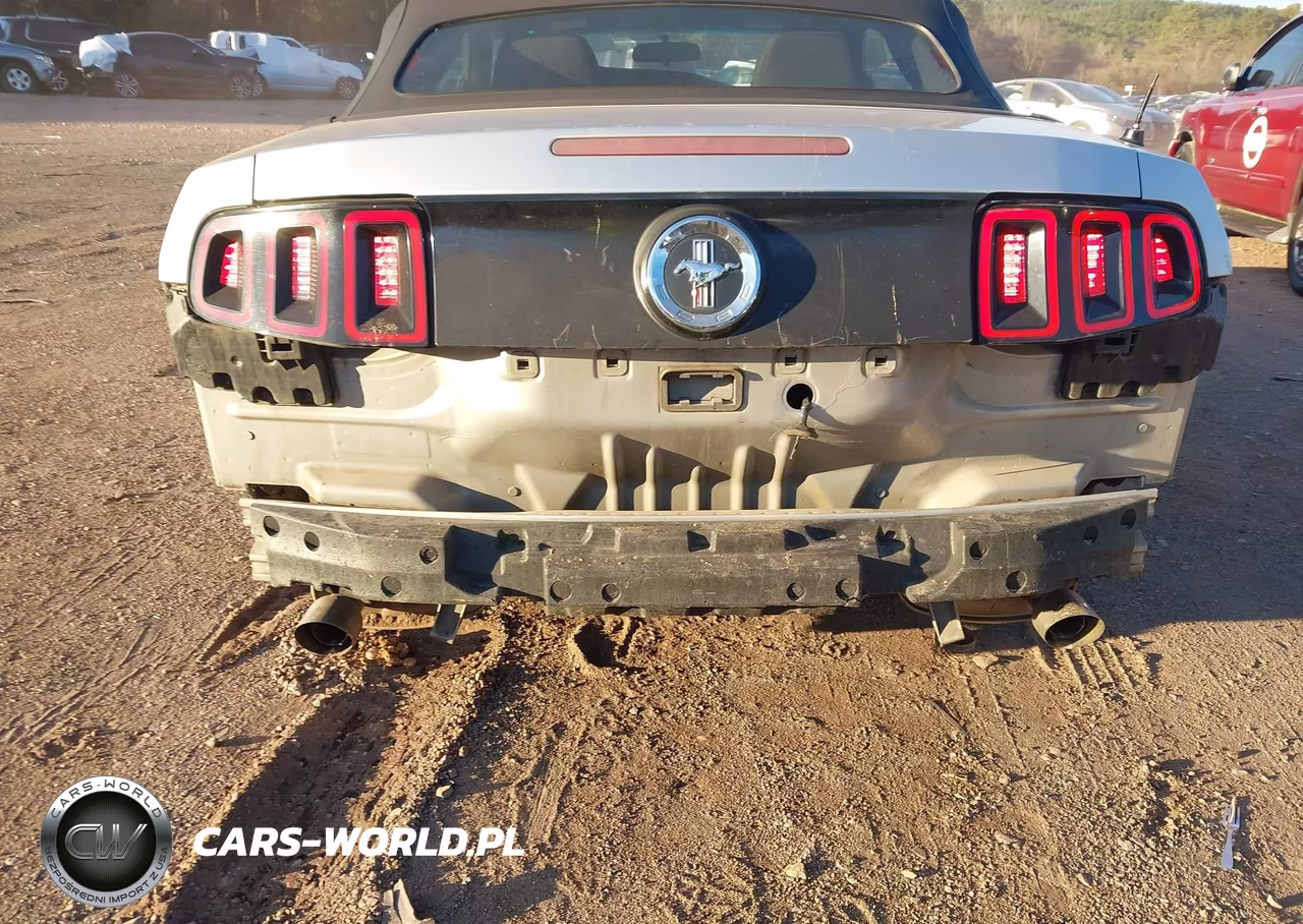 2014 Ford Mustang V6 VIN:1ZVBP8EM1E5205848 - 6